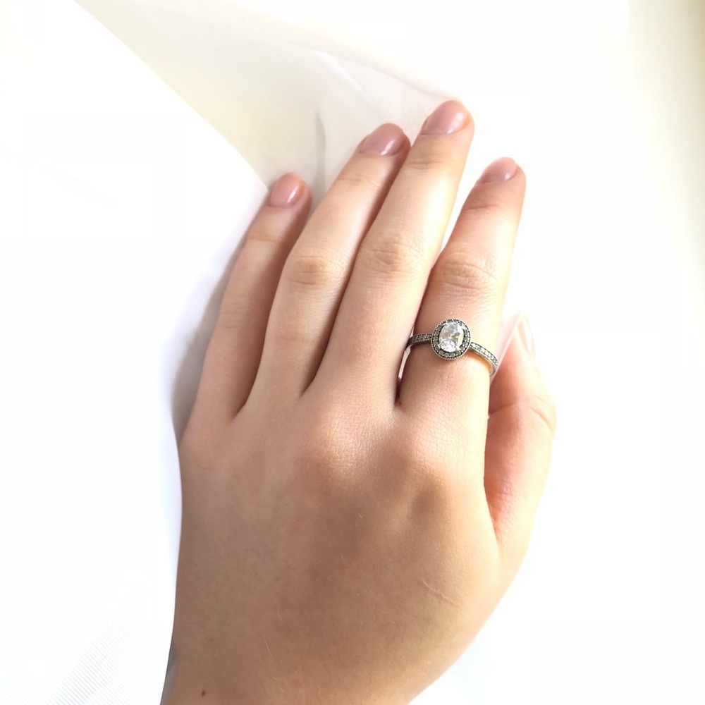 Vintage Elegance Pandora Ring Size 7